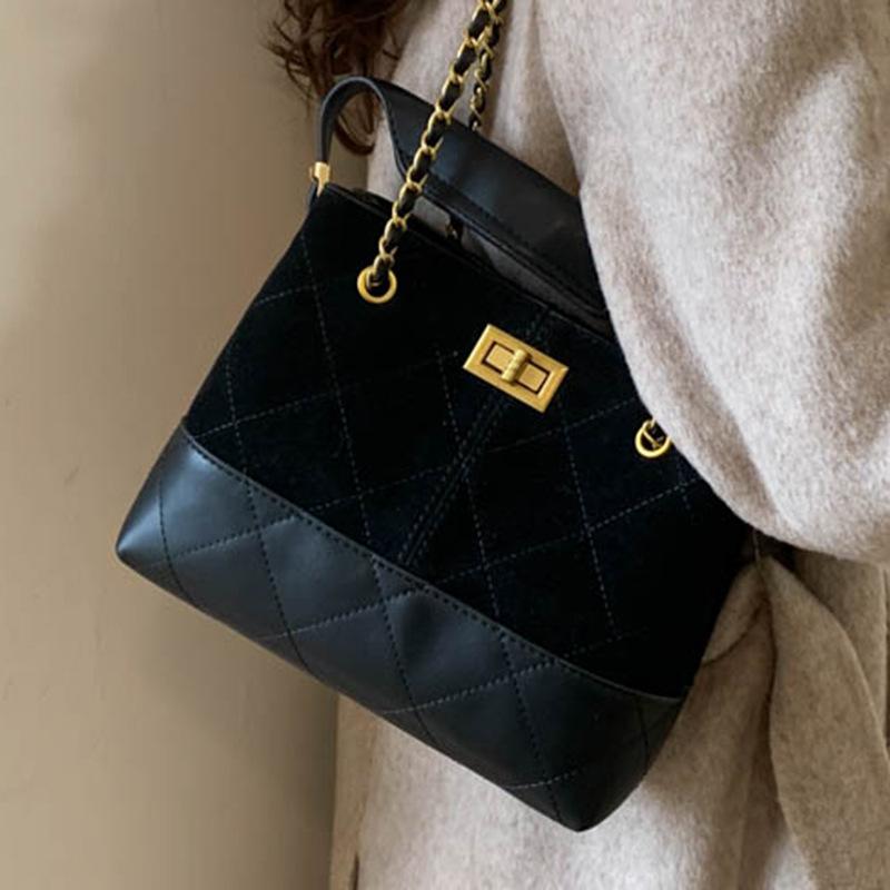 2025 Autumn New Bucket Bag Women's Commuter Diamond Chain Shoulder Bag High Value Fashion Tote Bag