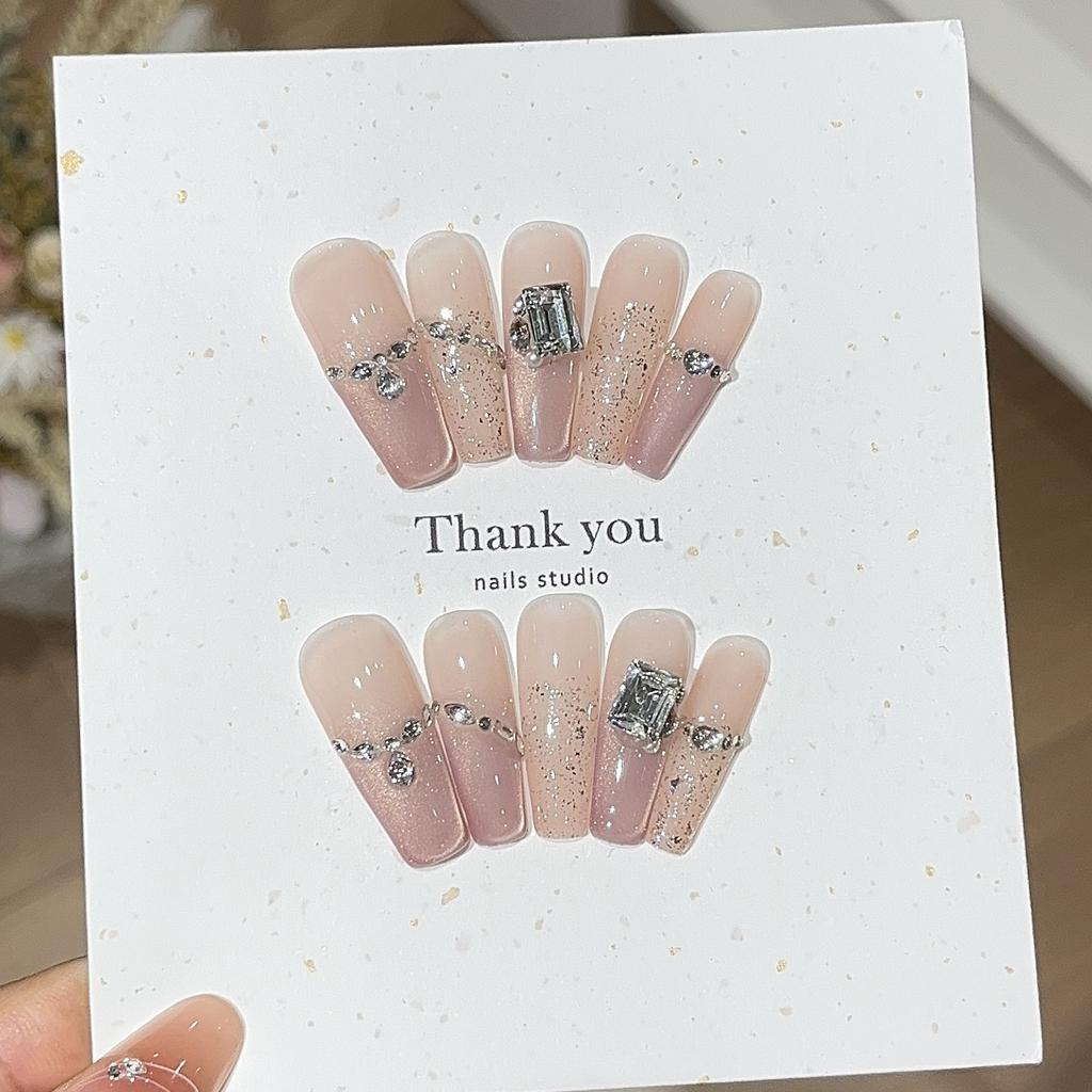 Pudernebel Gebrochener Diamant Atmosphäre Sanfter Farbverlauf Nude Rosa Katzenaugen Dünner Silberner Glänzender Pailletten Gebrochener Diamant Trage Rüstung