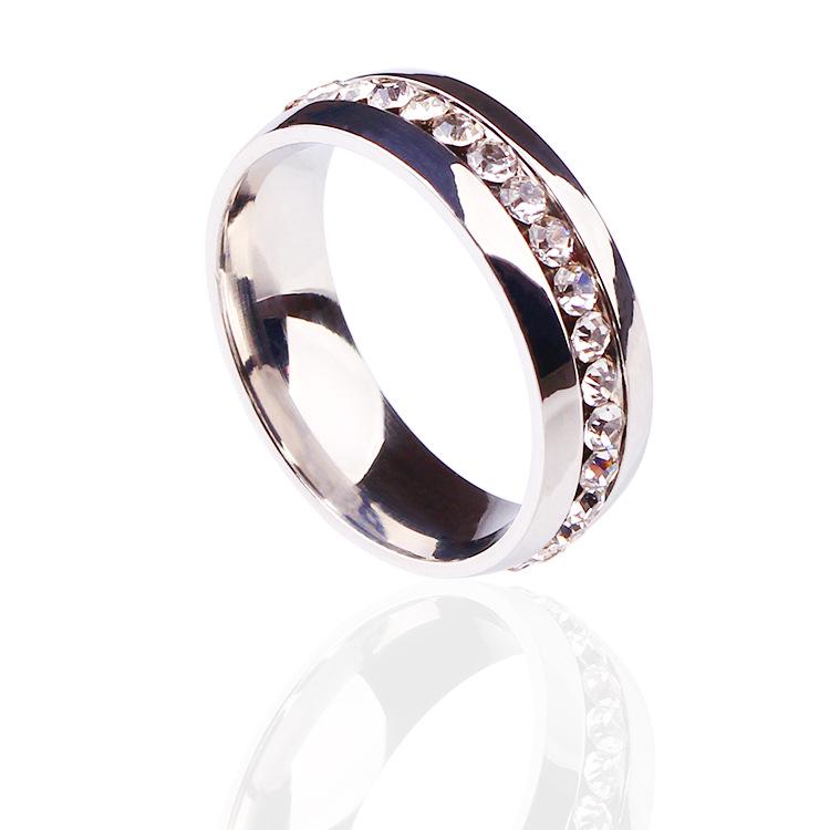 

Европейские и американские кольца из нержавеющей стали с бриллиантами внутри и снаружи: Однорядная, круговая бриллиантовая закрепка Size 6 серебряный