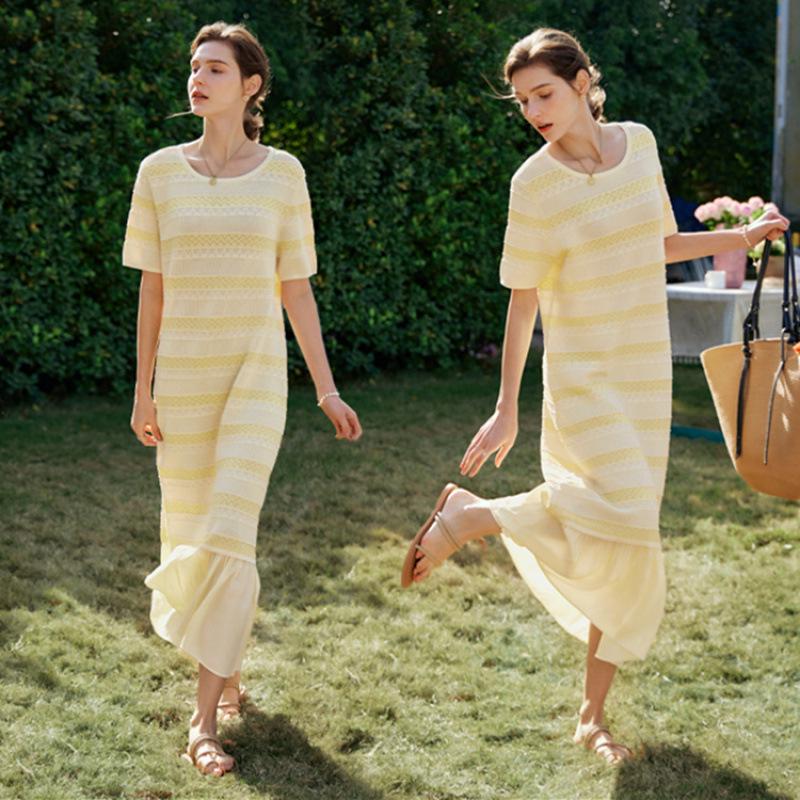Elegant Maternity Striped Knit Dress – Summer Short Sleeve, Round Neck, Patchwork Design M