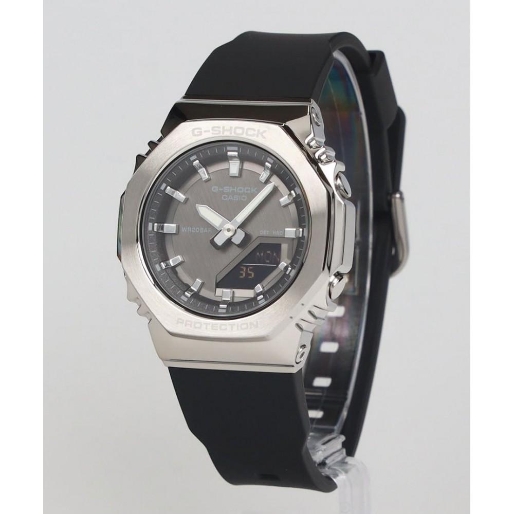 Casio G-Shock Аналогово-цифровые женские GM-S2110-1A1JF