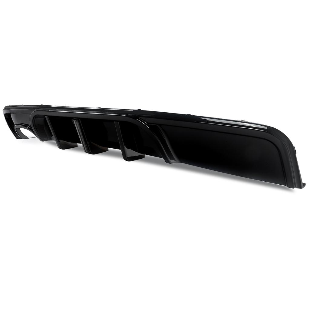 Rear Diffuser Bumper for BMW 1Series E82 Coupe 135i M Sport Carbon Look F1 Style E82 Rear Lip with Light