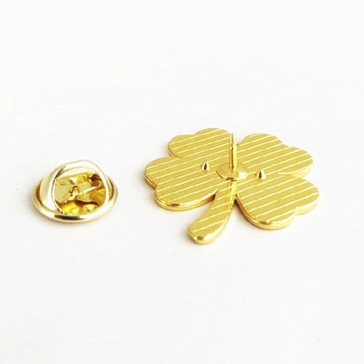 Fashionable Irish Festival Theme Brooch Pin For Office Dating Or Casual Wear Enamel Jewelry Accessory for Patrick's