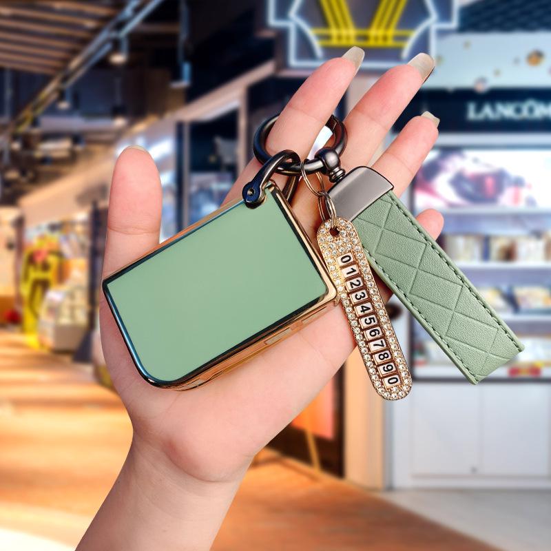 Lynk & Co 06 Key Case 2023: Limited Edition, New Model, Unisex Car Bag with Cute Buckle Shell.