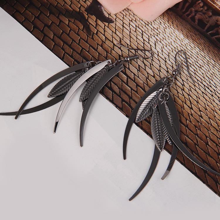 E783 Creative Alloy Leaf Earrings - European & American Bestseller