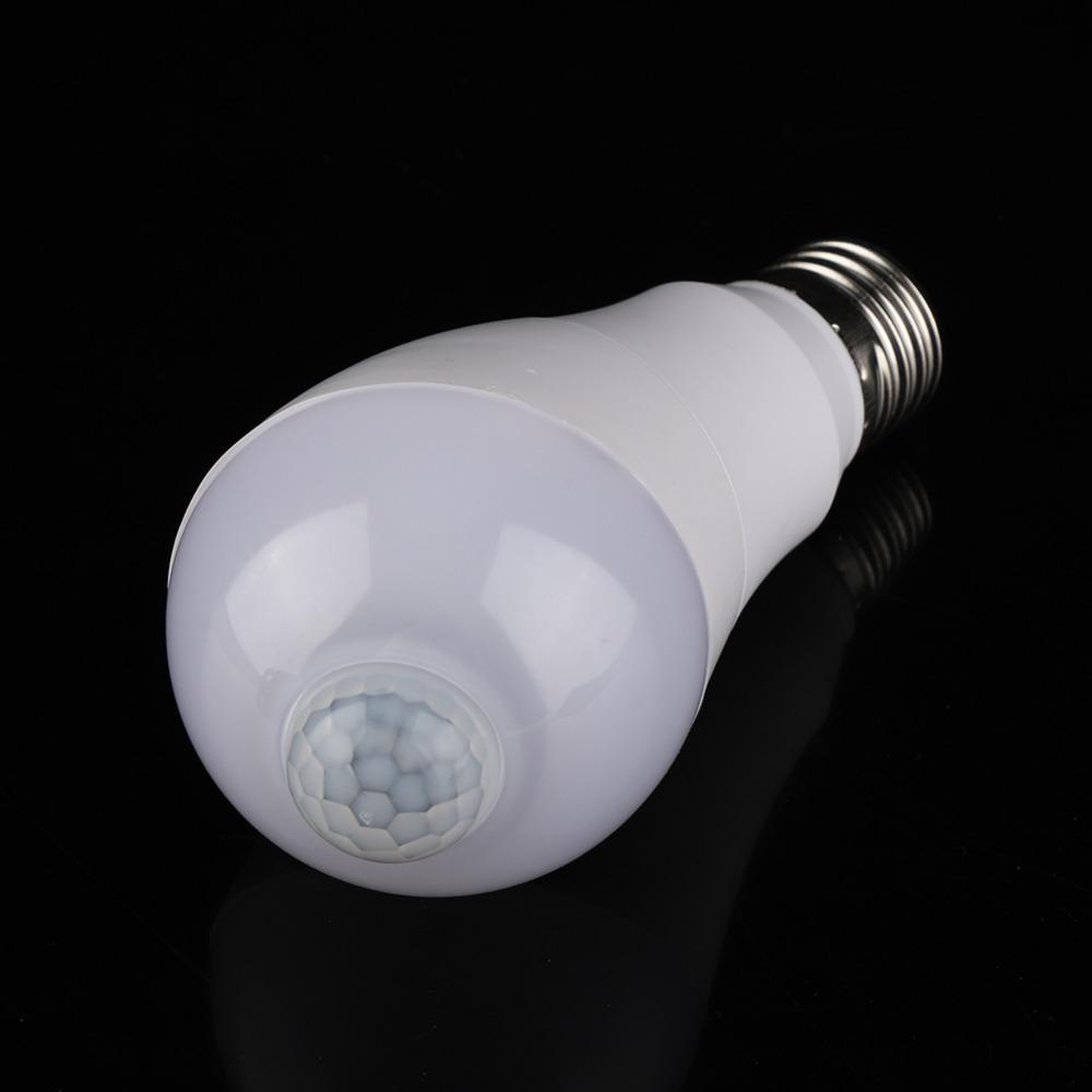 AC 85 - 265V LED Light Bulb 350 Degree Rotating Motion Sensor Bulb Lamp  Hallway