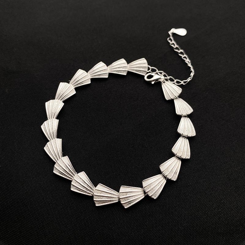 Fan-shaped Shell Necklace Fish Scale Bracelet Temperament Heavy Industry Hand Light Luxury Niche