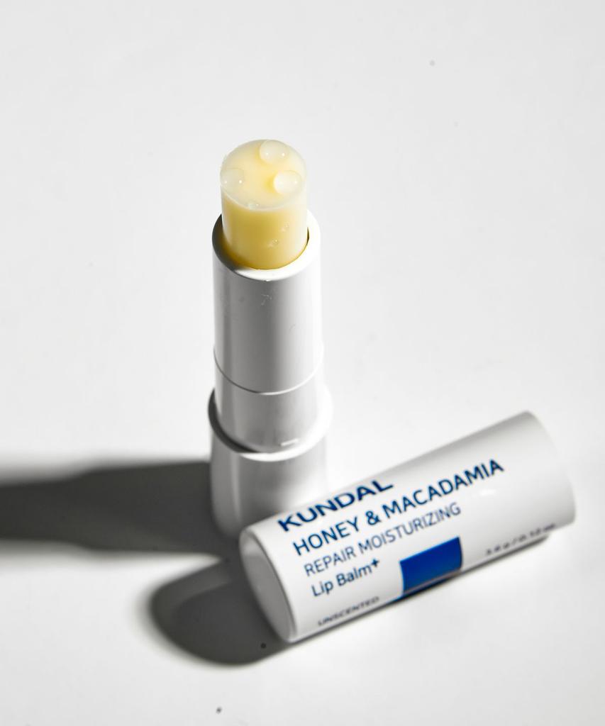 Honey & Macadamia Repair Lip Balm Unscented 3.6g 2-Piece Set