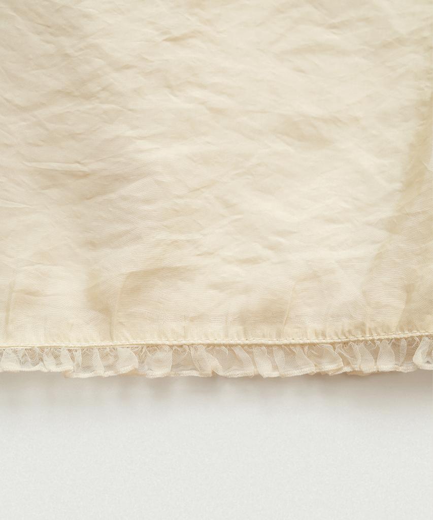 Deobanes Moire Satin Lace Shorts_Butter