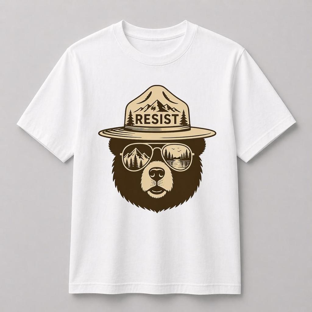 Vintage Bear Ranger Hat T-Shirt – Nature Lover Hiking Camping Adventure Tee