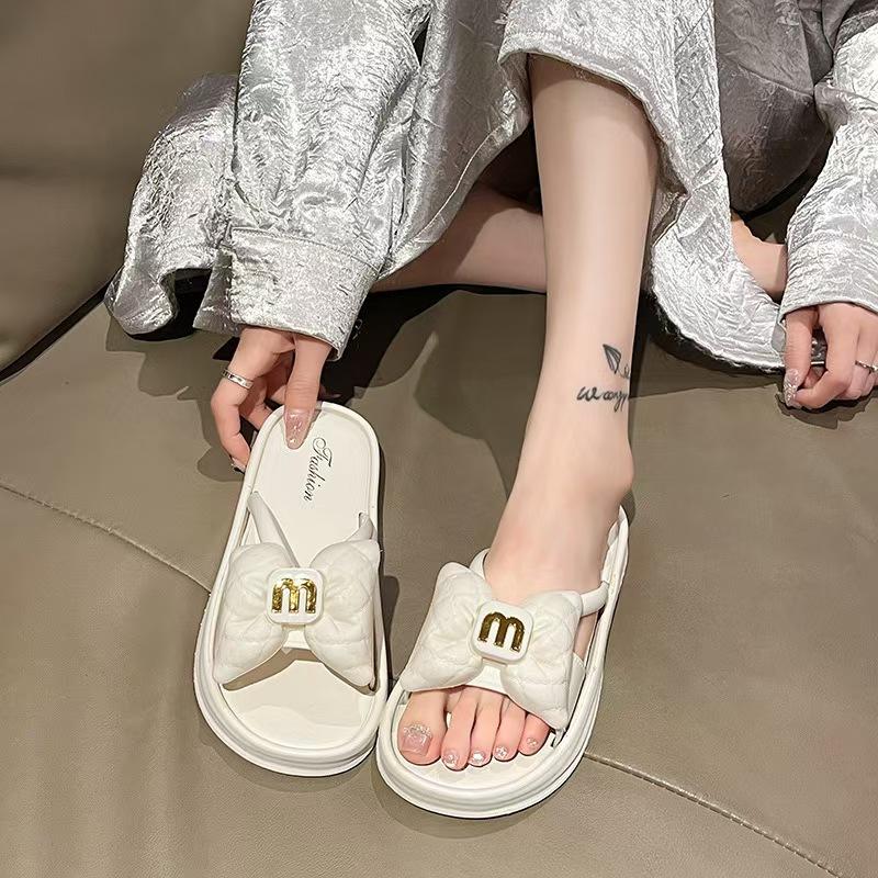 Summer Slippers for Women Fashionable Home Indoor Anti Slip Pearl Casual Beach Shoes