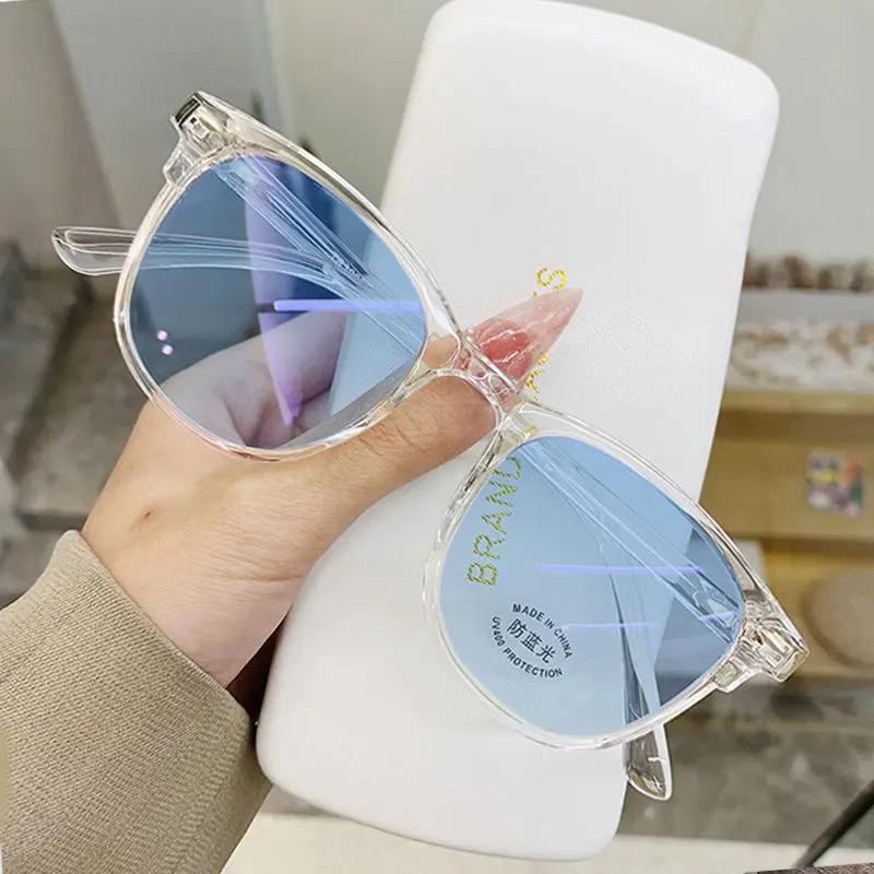 Outdoor Photochromic Eyeglasses Classic Vintage Retro Color Changing Oval Framed Sun Eyeglasses Unisex Design for Women Men Sun Shade Anti-UV Eyewear