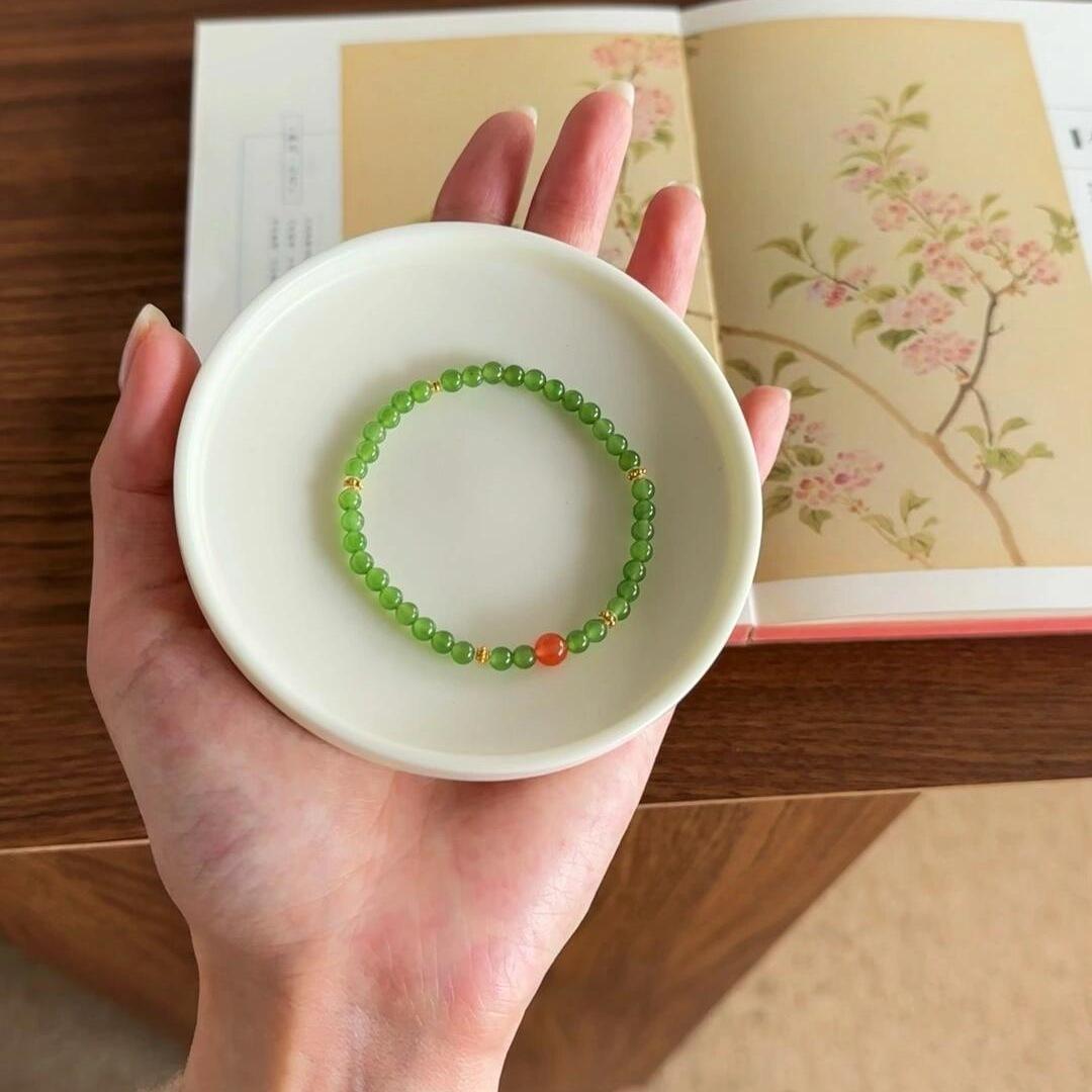 

Зеленый натуральный агат браслет из бусин модный дизайн под нефрит браслет легкая роскошь белый высококлассный универсальное ювелирное изделие женское