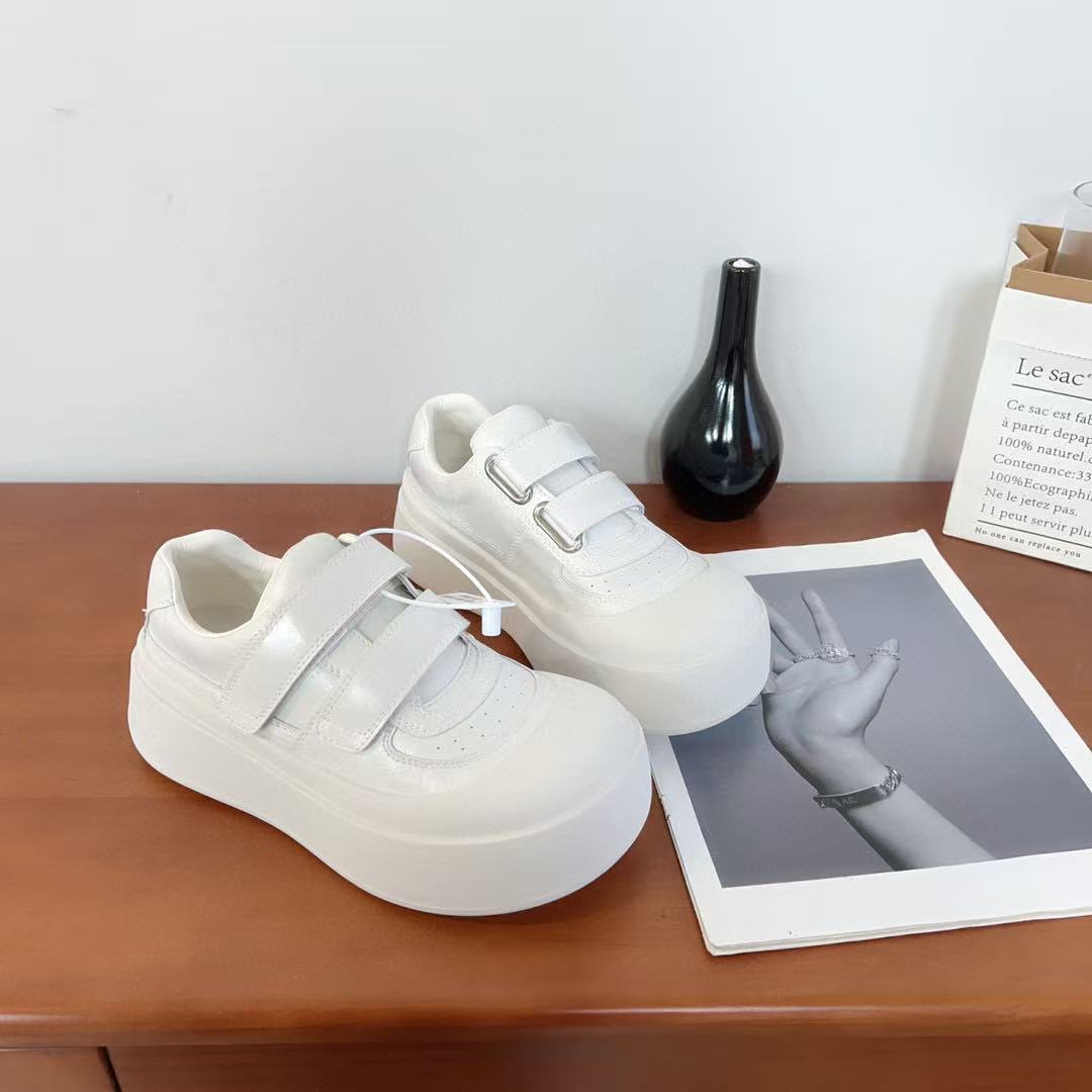 

Thick-soled Velcro little white shoes women s new autumn sports comfortable casual versatile big head shoes breadboard shoes 40
