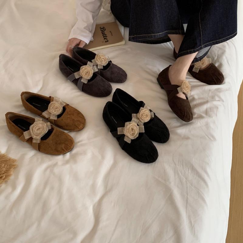 Flat Suede Flower Mary Jane Single Shoes Women's Shoes 2025 Spring and Autumn French Red Ballet Shoes Evening Shoes