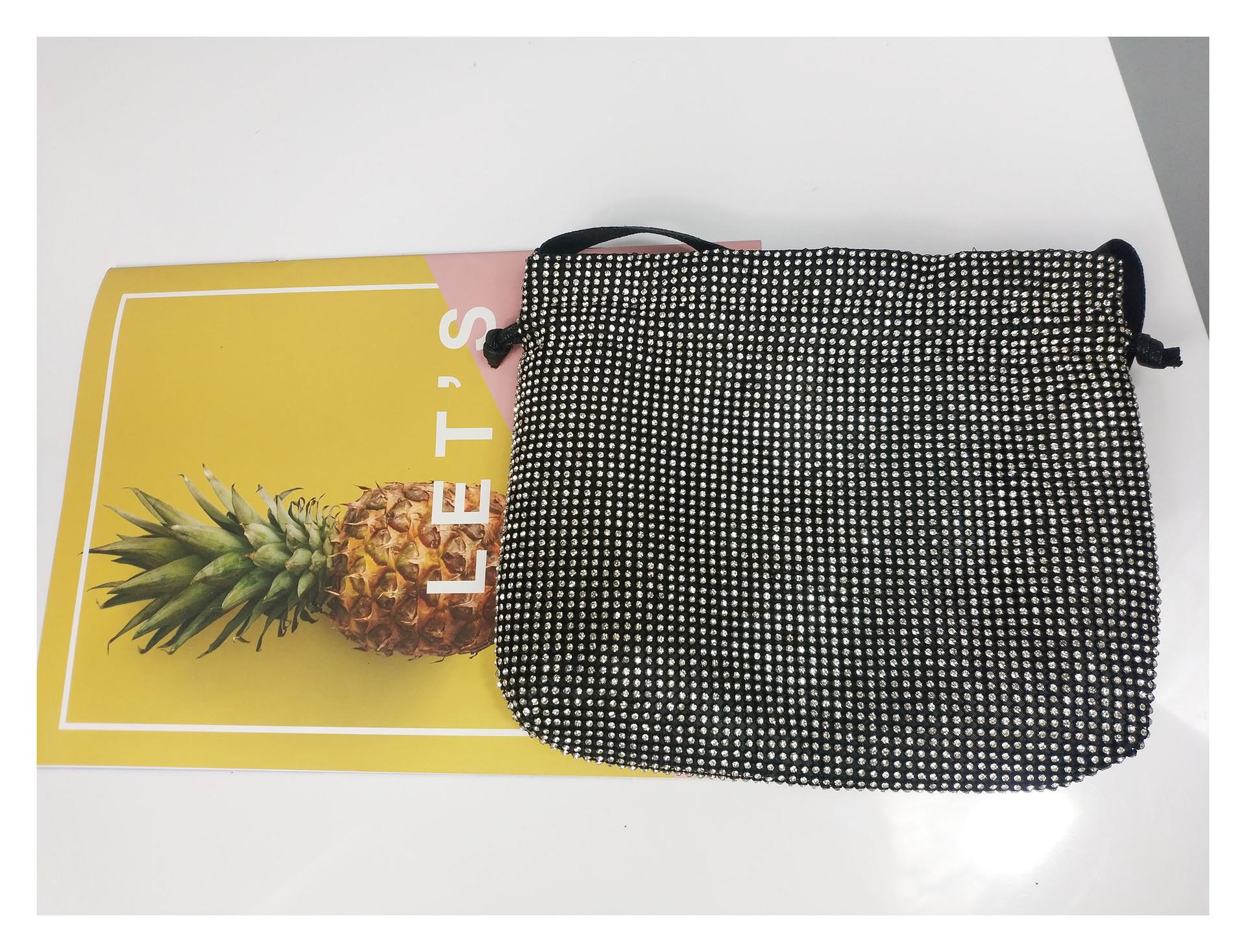 

Знаменитости из Интернета в популярной сумке-ведре со стразами, инкрустированной бриллиантами, квадратной сумке через плечо, женской сумке Tide, большой счастливой сумке чёрный