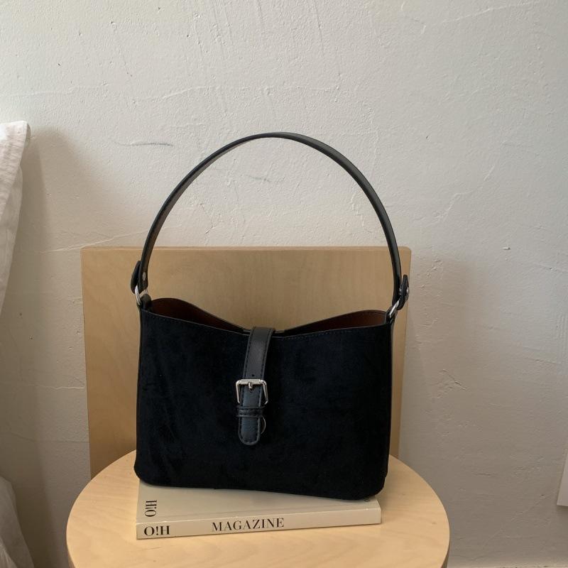 

Vintage Maillard brown small bag 2025 new casual versatile women s messenger bag exquisite portable bucket bag