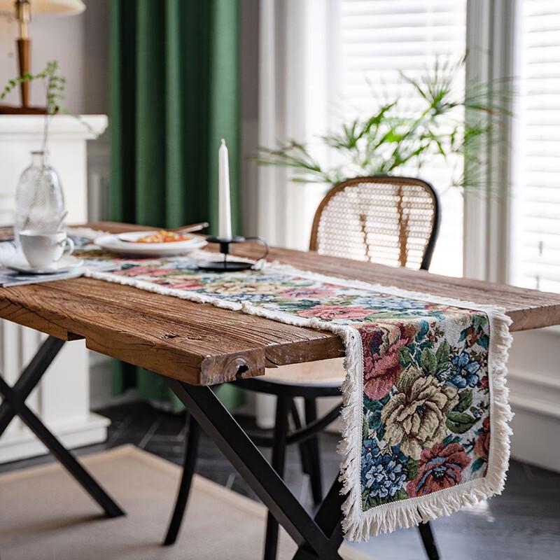 American Jacquard Sunflower Disposable Table Runner