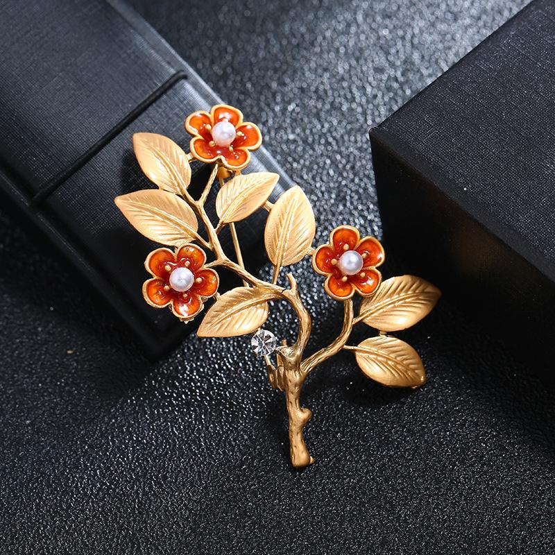 Luxury temperament dumb gold brooch female morrow plant pearl flower pin suit simple brooch with jewelry