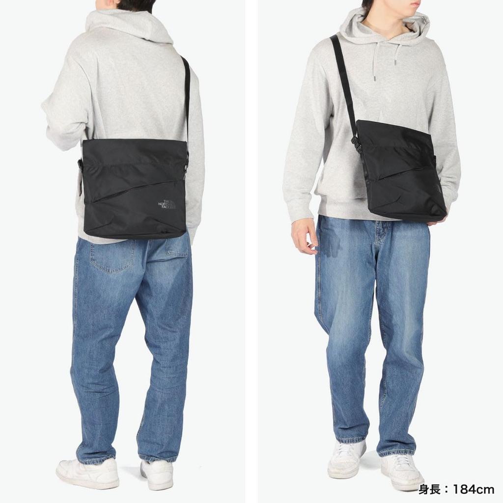 Norra Pyrenéerna Axel L Svart [The Face]