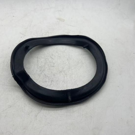 Front Spring Pad Replacement 54622-22001 5462222001 For Hyundai Accent 2000-2005