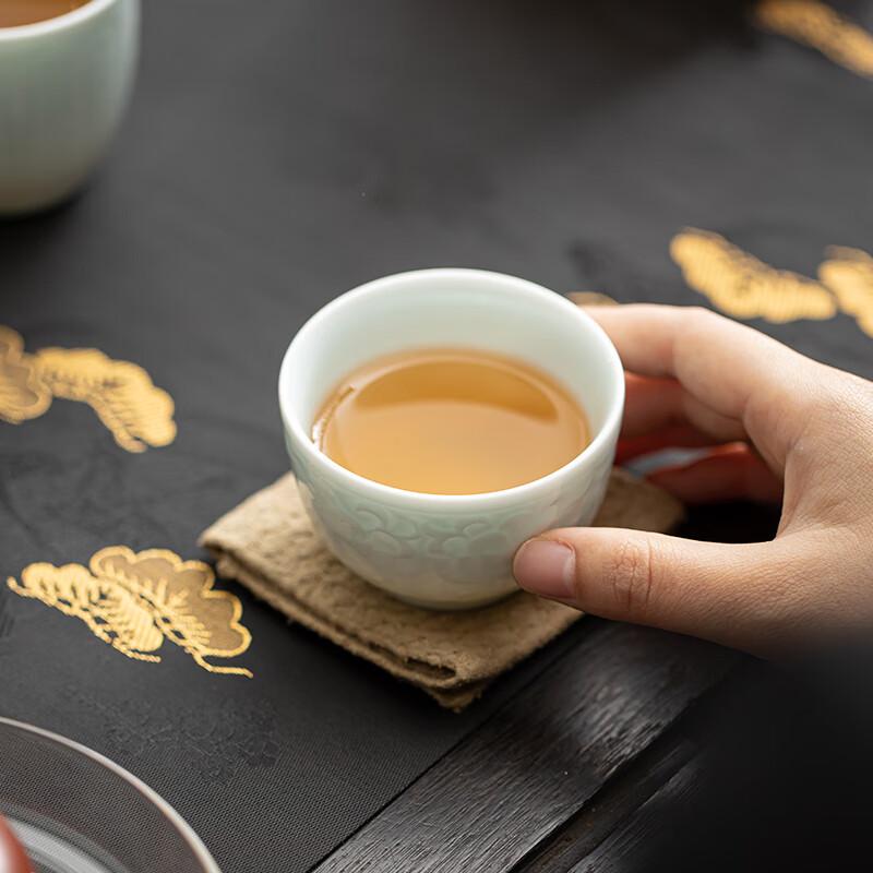 Sushitaoci Yingqing Embossed Tea Set of Three: Banana Cup, Peony Cup, Chrysanthemum Cup, Ceramic Master Cup for Brewing Tea