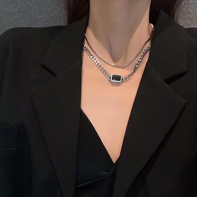 Perlenchoker im koreanischen Stil: Trendiges, vielseitiges Halsketten für Damen
