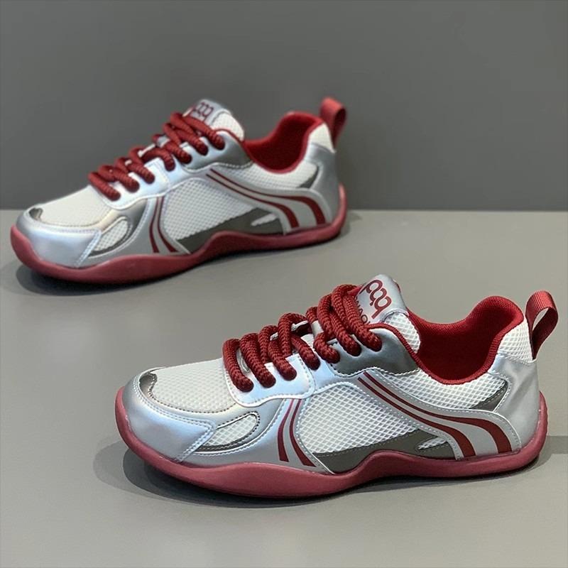 

Summer new versatile comfortable breathable sports shoes mesh breathable trend lightweight casual shoes men s shoes 44 красный