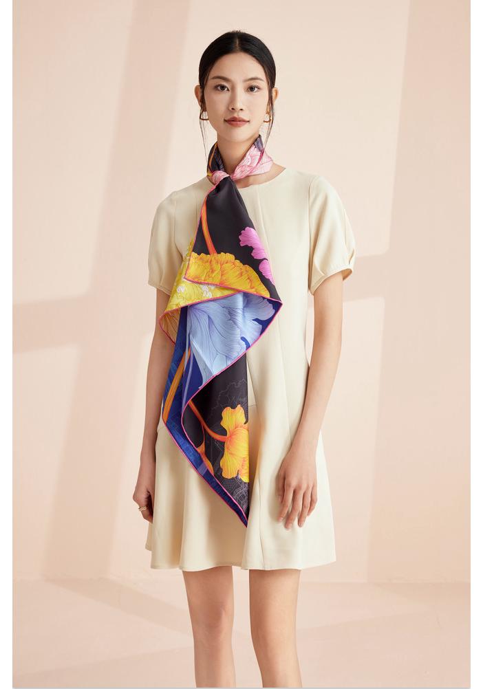 Versatile Double-Sided 100% Mulberry Silk Scarf, 16 Momme Twill, Luxury Style for Autumn/Winter