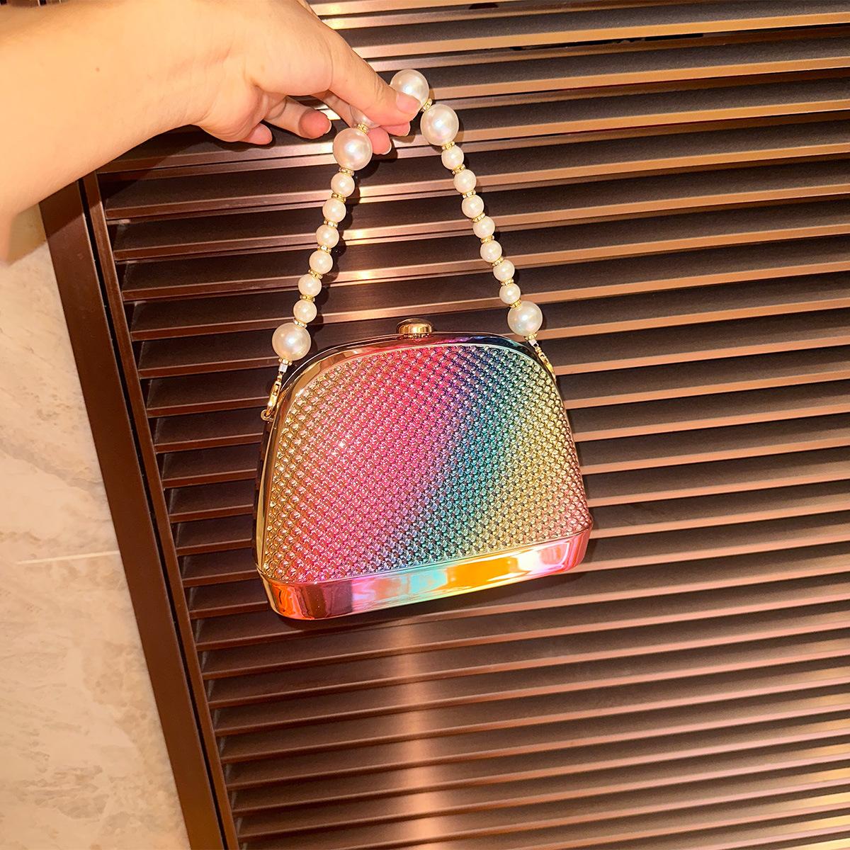 

Женская маленькая квадратная сумка Niche Design, высококачественный жемчужный клатч на запястье для ужина знаменитостей из акрила разноцветный