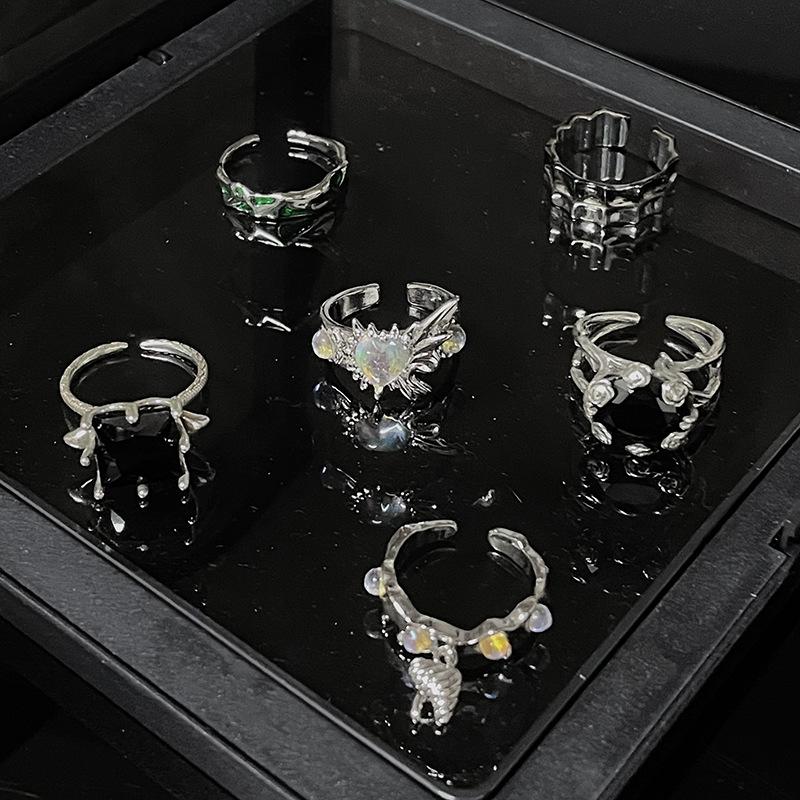 Niche Design Irregular French Pleated Texture Dark Wind Moonstone Ring Female Gemstone Opening Personality