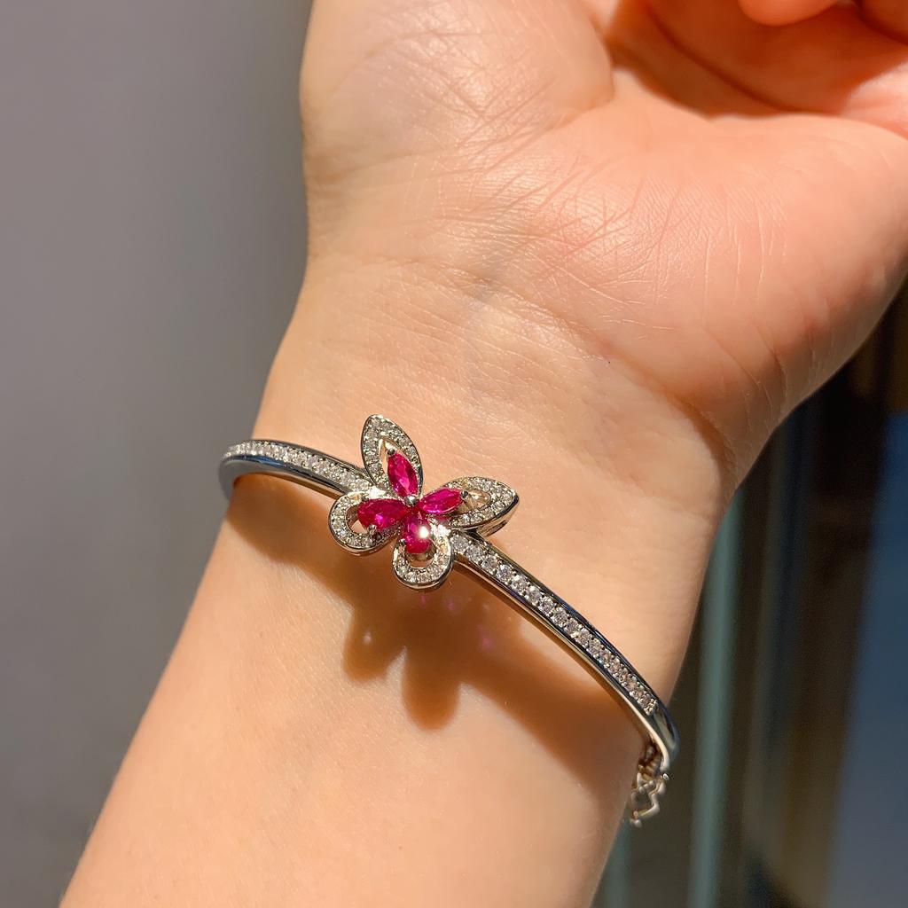 Czerwony Korund Trzyczęściowy Zestaw Bransoletka Naszyjnik Pierścionek Kolczyki Biżuteria Ślubna Trzyczęściowy Zestaw