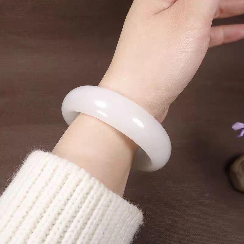 

Автентичний Натуральний Сіньцзянський Хетянський Білий Нефрит Баранячий Жир Жіночий Браслет Inner Diameter 60-63#, Suitable for 140-160 lbs