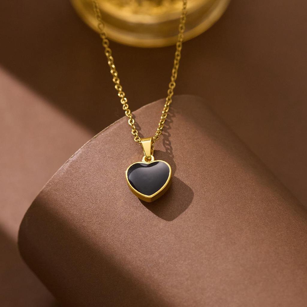 Heart-shaped Enamel Pendant Necklace: Light Luxury, Fresh Style, LUCKY Stainless Steel 18K Clavicle Necklace for Women