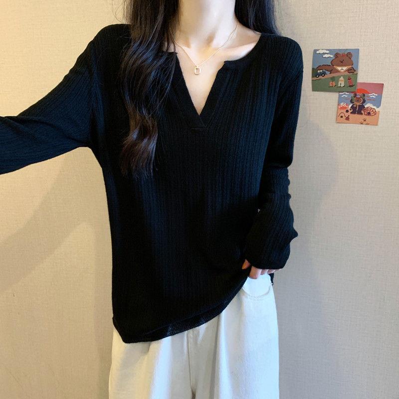 2025 Autumn V-Neck Knitted Sweater for Plus Size Women - Slimming, Long Sleeve, Korean Style