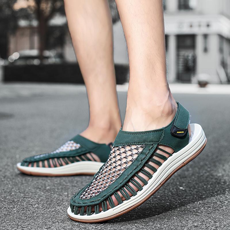 Fashion Lightweight Outdoor Walking Shoes New Men's Breathable Mesh Sandals Slip-on Beach Handmade Flats Summer Sports Shoes for Men