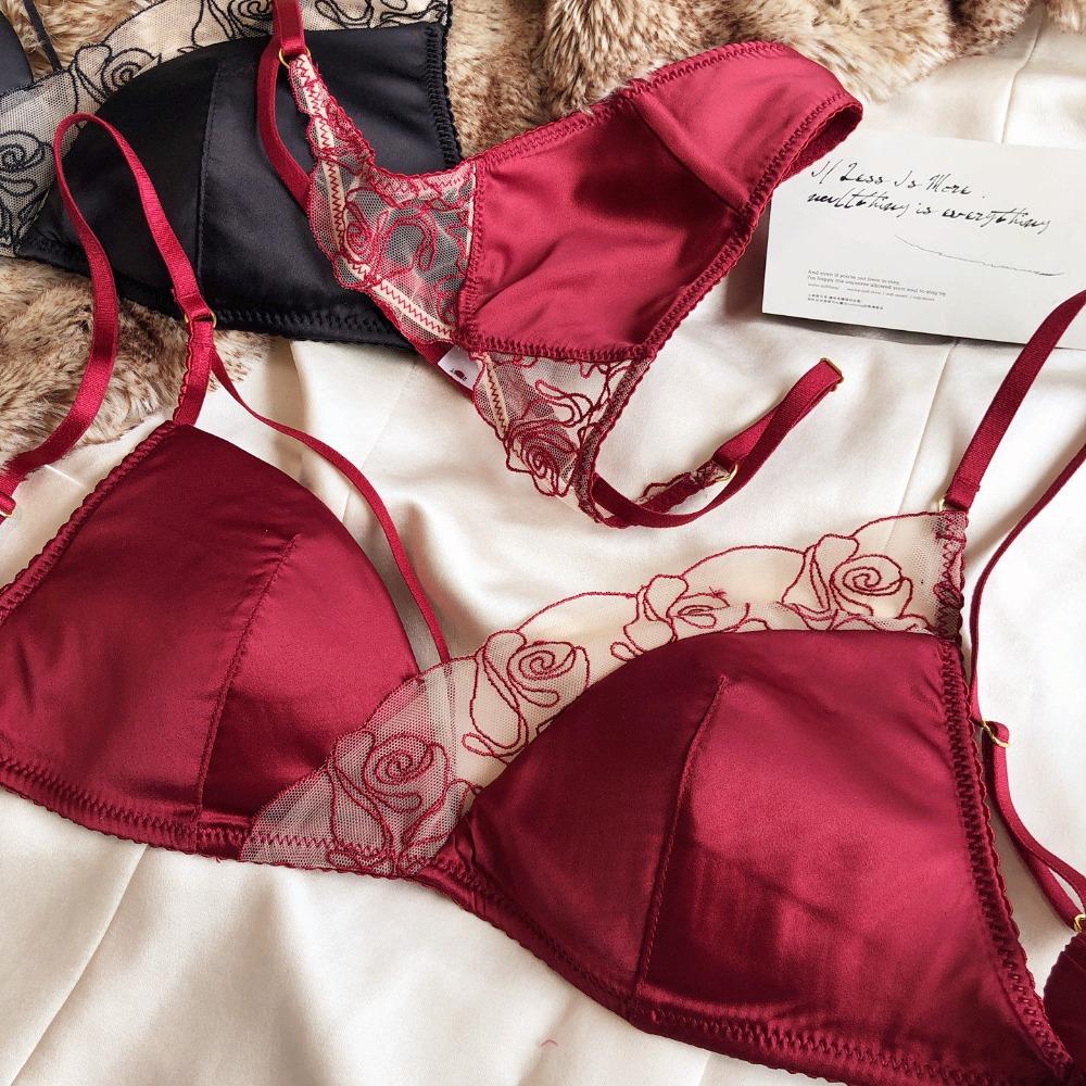 Summer Women Underwear Sexy Lace Embroidery Bra Set French Thin Cup Silken Wireless Bralette Ladies Lingerie Briefs With Thong