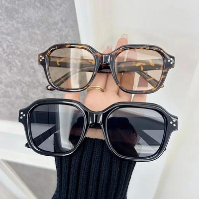 Occhiali e accessori – Occhiali da sole