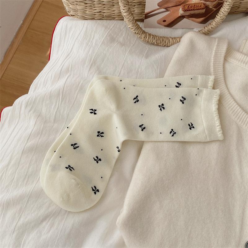 Autumn and Winter Three-dimensional Bow Boneless Mid-calf Socks, Sweet Socks, Women's Lace Socks, Grey Twisted Pile Socks