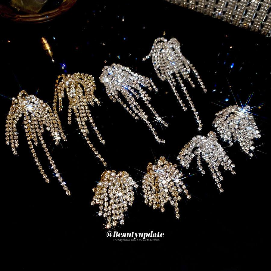 Silver Needle Rhinestone Firework Tassel Stud Earrings - Elegant and Fashionable Ear Ornaments for Women