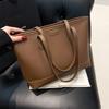 Large Capacity Casual Tote Bags For Women Designer Versatile Commuting Shoulder Bag For Daily Used
