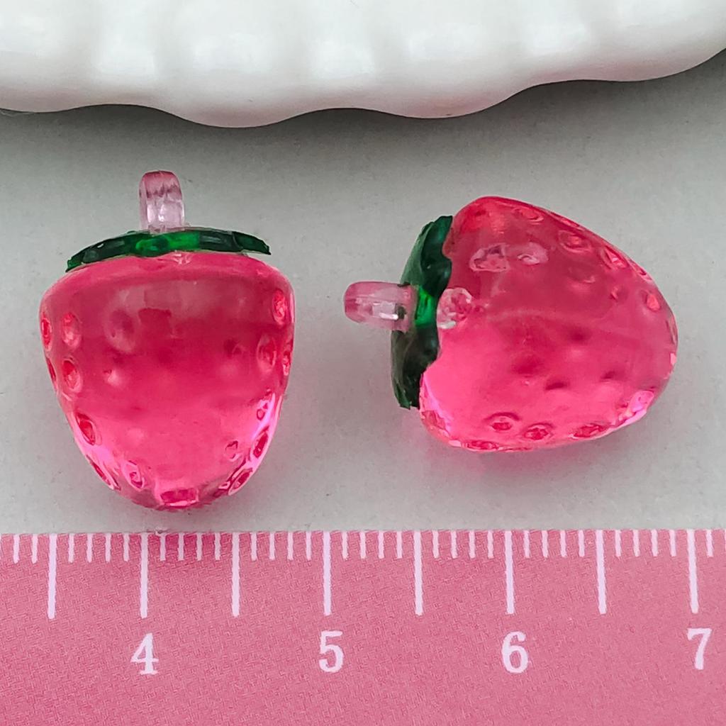 3D pryskyřičné simulační ozdoby ovoce: Citronové, hroznové, jahodové, jablečné doplňky pro DIY přívěskové náhrdelníky