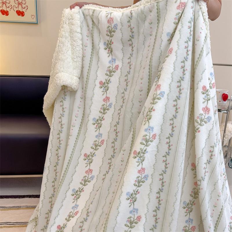 Soft Fleece Throw Blanket for Bed Sofa Couch Lightweight Plush Fuzzy Sherpa Velvet Blankets and Throws Cozy Warm Bedspreads