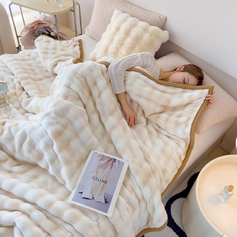Bubble Fleece Coral Blanket for Office or Sofa
