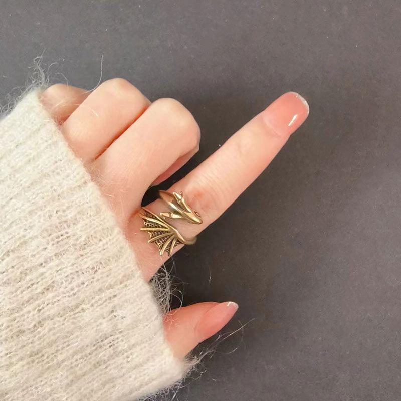 Fashion Personalized Index Finger Ring Niche Design Geometric Twist Open Ring Temperament Retro Couple Ring for Girlfriend Simple Geometric Ring