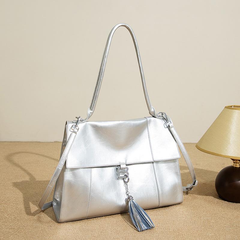 

Single Shoulder Bag Women 2025 New Rodeo Tote Bag Fashionable and Simple Commuter Bag High-end Large Capacity Women s Bag срібний