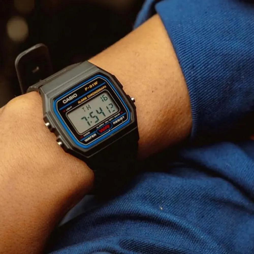 Cio F-91W-1H Unisex Urethane Band Digital Watch
