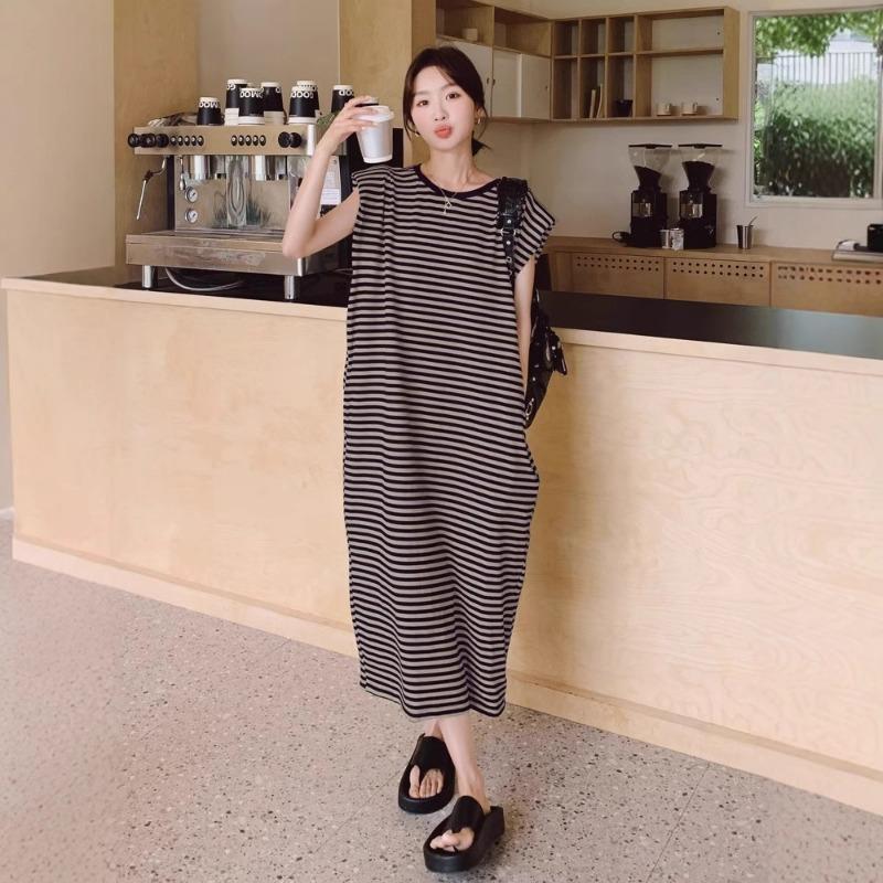Women's Lazy Round Neck Sleeveless Striped Dress Summer Casual Loose Look Slim Slit Vest Dress