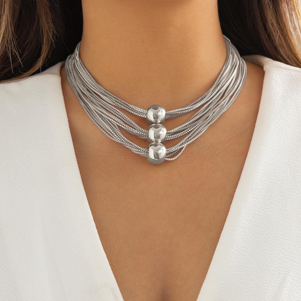 DIEZI Gothic Twisted Chunky Chain Necklace for Women Vintage Big Ball Pendant Choker Clavicle Link Chain Jewelry Steampunk
