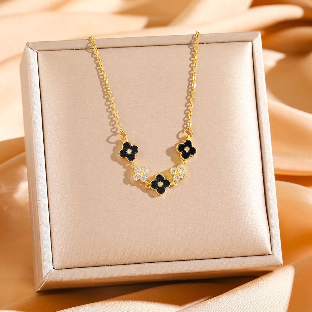 

Four-leaf Clover Titanium Steel Necklace Accessible Luxury Classy Sense of Necklace Fashion Design Sense Clavicle Chain Jewelry